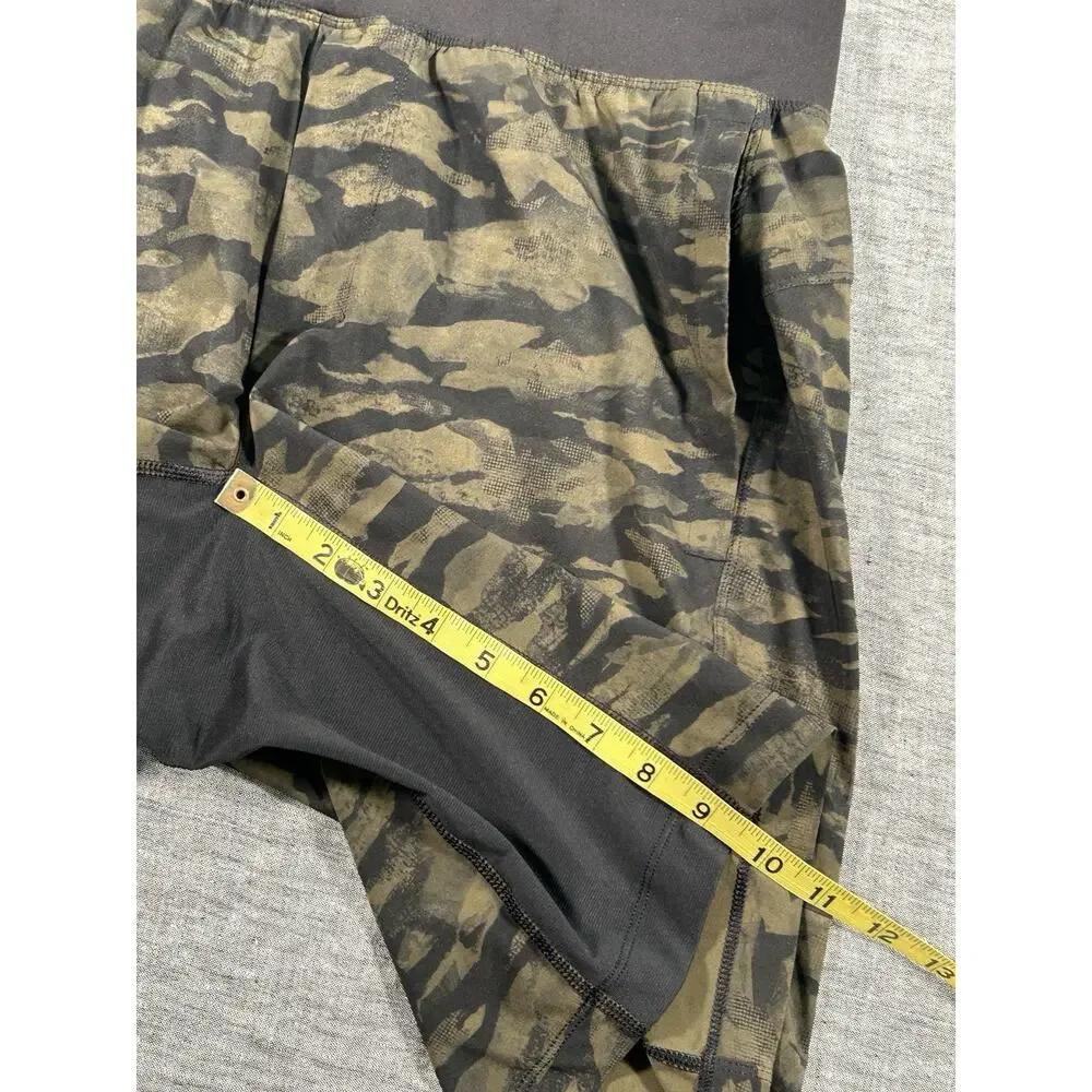 Lululemon Shorts Mens Medium 9.5